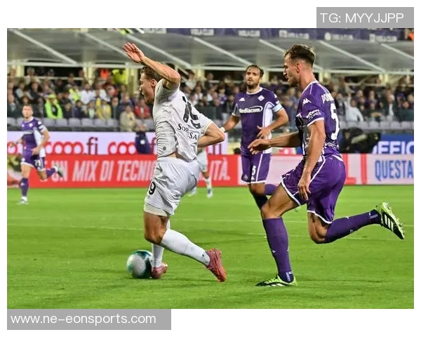 意大利裁判负责人称米兰对佛罗伦萨点球判罚存在明显误判 意大利裁判负责人称米兰对佛罗伦萨点球判罚存在明显误判