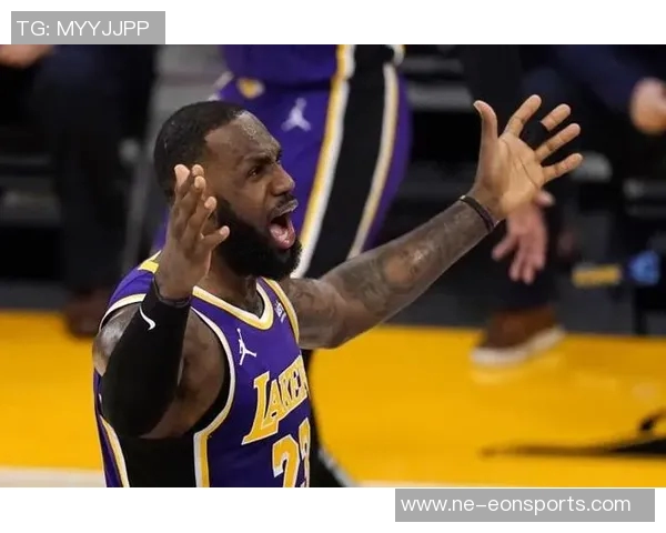 夸梅提醒詹姆斯谨慎挑选身边伙伴以防止重蹈达蒙琼斯覆辙 夸梅提醒詹姆斯谨慎挑选身边伙伴以防止重蹈达蒙琼斯覆辙