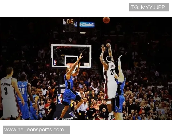 无畏双人防守压哨绝杀瞬间解说赞叹战神卡的无敌表现